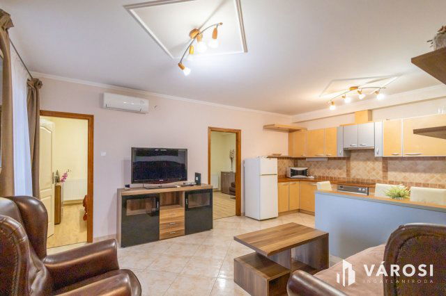 Kiadó téglalakás, albérlet, Hódmezővásárhelyen 220 E Ft / hó