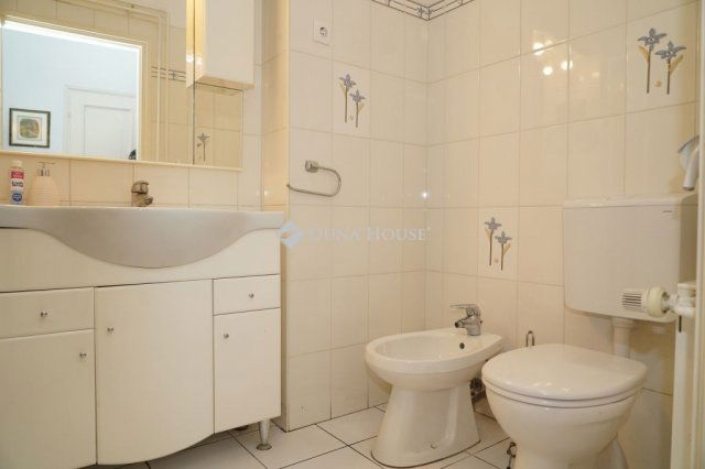 Eladó családi ház, Veszprémben 149 M Ft, 4+1 szobás