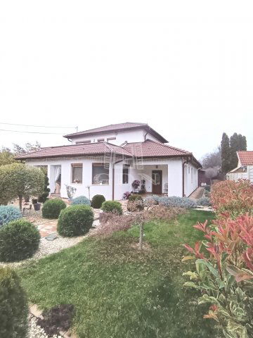 Eladó családi ház, Érden 235 M Ft, 4+1 szobás