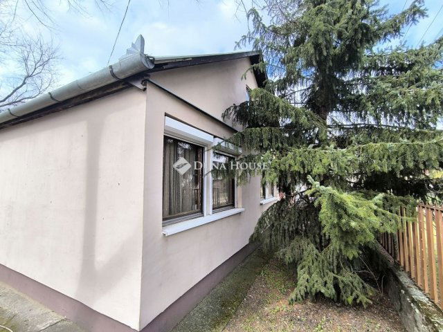 Eladó nyaraló, Lakitelken 21.5 M Ft, 3 szobás