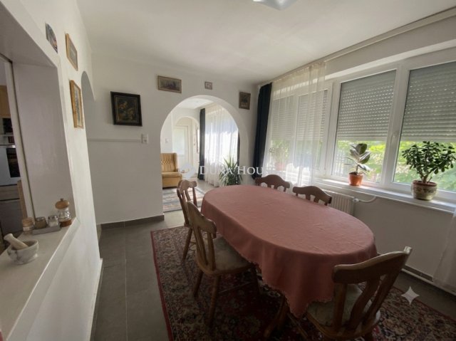 Eladó családi ház, Isaszegen 60 M Ft, 5 szobás