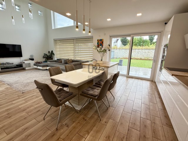 Kiadó ikerház, albérlet, Ürömön 760 E Ft / hó, 5 szobás