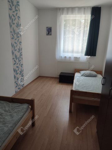 Kiadó téglalakás, albérlet, Tatán 560 E Ft / hó, 4 szobás