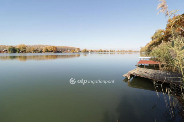 Eladó nyaraló, Dömsödön 34 M Ft, 2 szobás