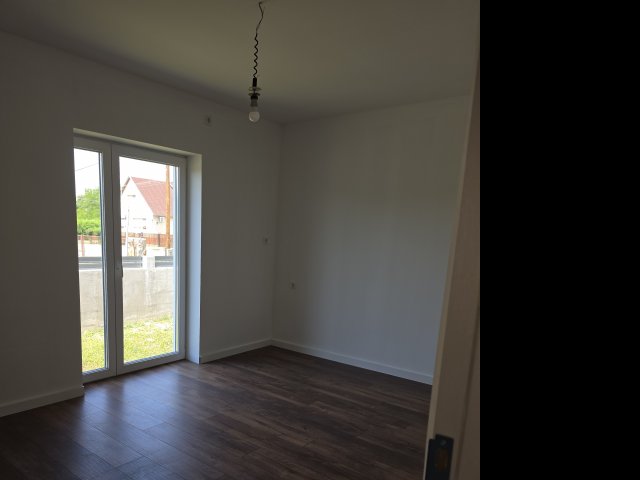 Eladó családi ház, Baracskán 85 M Ft, 4 szobás