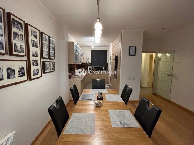 Eladó családi ház, Pécelen 135 M Ft, 5 szobás