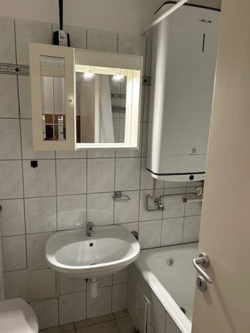 Kiadó téglalakás, albérlet, XVI. kerületben, Védő utcában