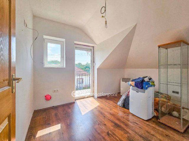 Eladó téglalakás, Gárdonyban 55 M Ft, 1+4 szobás
