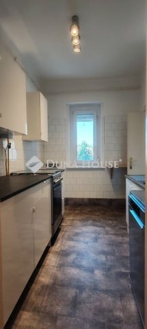 Eladó téglalakás, Kecskeméten 54 M Ft, 3 szobás