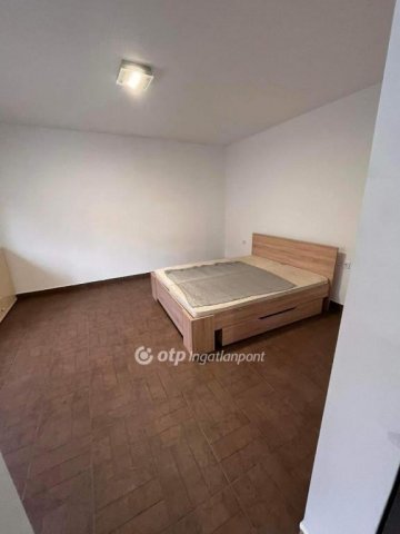 Eladó családi ház, Baján 28 M Ft, 1 szobás