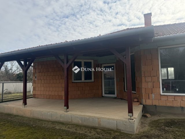 Eladó családi ház, Gyömrőn 96 M Ft, 3 szobás