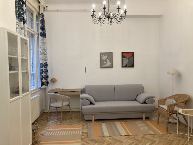 Kiadó téglalakás, albérlet, V. kerületben, Erzsébet téren