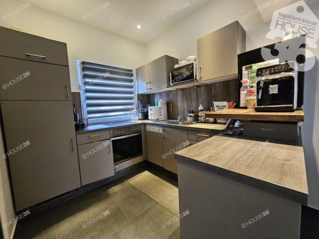 Eladó családi ház, Kecskeméten 79.9 M Ft, 3 szobás