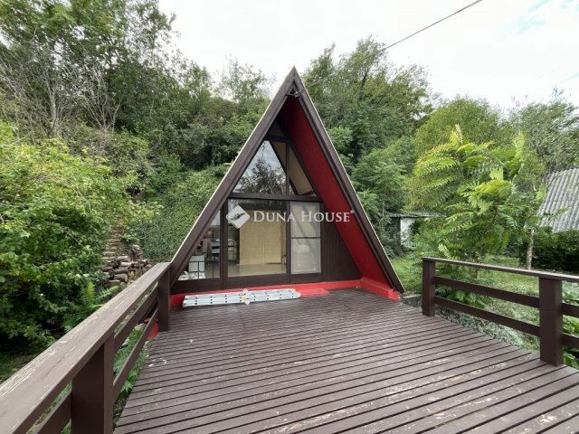 Eladó nyaraló, Kulcson 110 M Ft, 3 szobás / költözzbe.hu