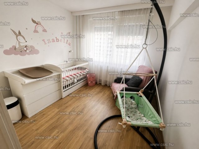 Eladó téglalakás, Budapesten, XI. kerületben 98 M Ft, 3 szobás
