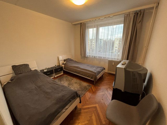 Kiadó panellakás, albérlet, Tiszaújvárosban, Árpád úton