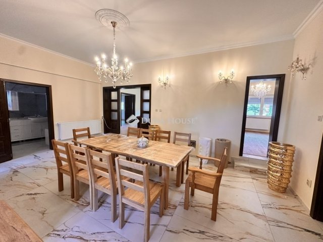 Eladó családi ház, Zalaegerszegen 129 M Ft, 7 szobás