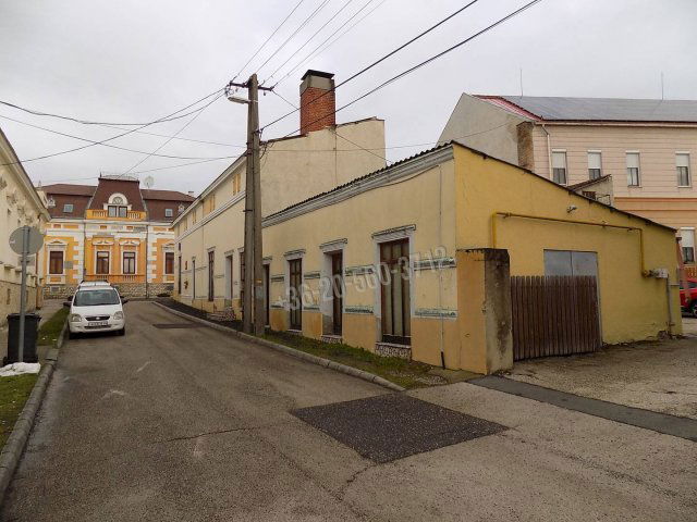 Eladó üzlethelyiség, Tapolcán 80 M Ft / költözzbe.hu