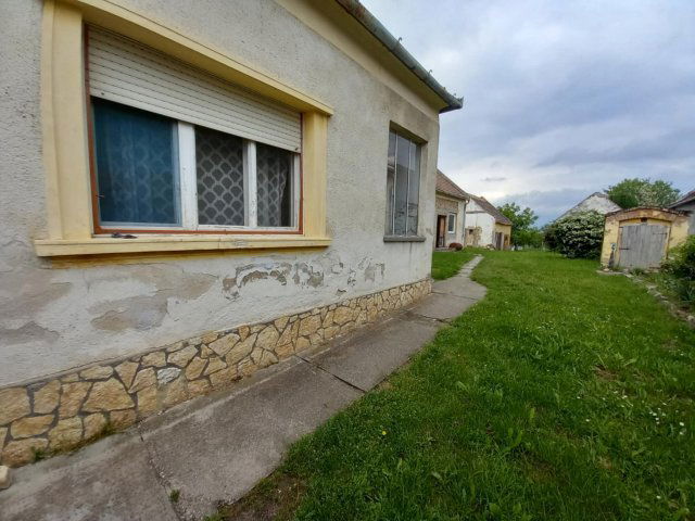 Eladó családi ház, Ugodon 19.5 M Ft, 1+2 szobás