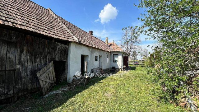 Eladó családi ház, Nemesgörzsönyön 21.9 M Ft, 2 szobás