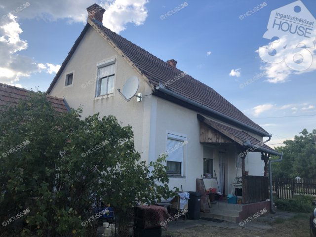 Eladó családi ház, Tiszaugon 26.9 M Ft, 5 szobás