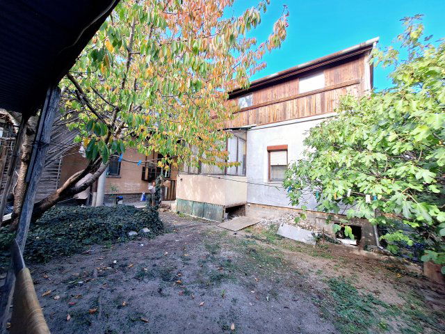 Eladó családi ház, Érden 87.9 M Ft, 7 szobás