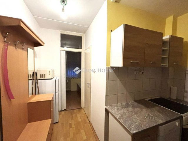 Eladó panellakás, Mosonmagyaróváron 35.9 M Ft, 1+1 szobás