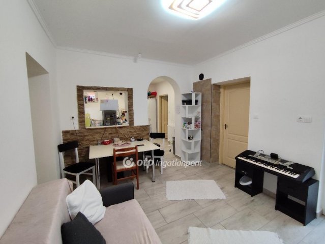 Eladó családi ház, Szeghalmon 26.9 M Ft, 1+1 szobás