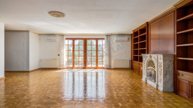 Kiadó családi ház, albérlet, II. kerületben, Áldás utcában