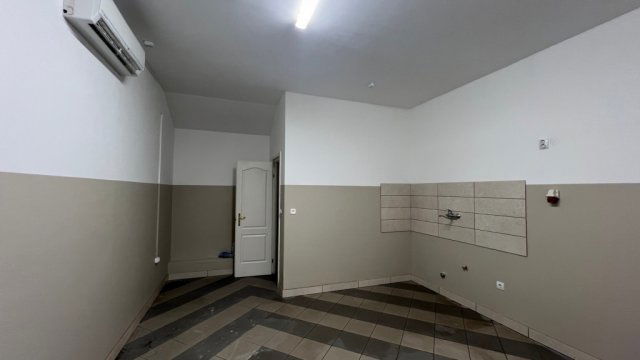 Eladó üzlethelyiség, Solymáron 45 M Ft / költözzbe.hu