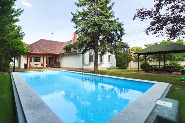 Eladó családi ház, Gödöllőn 154.9 M Ft, 5 szobás
