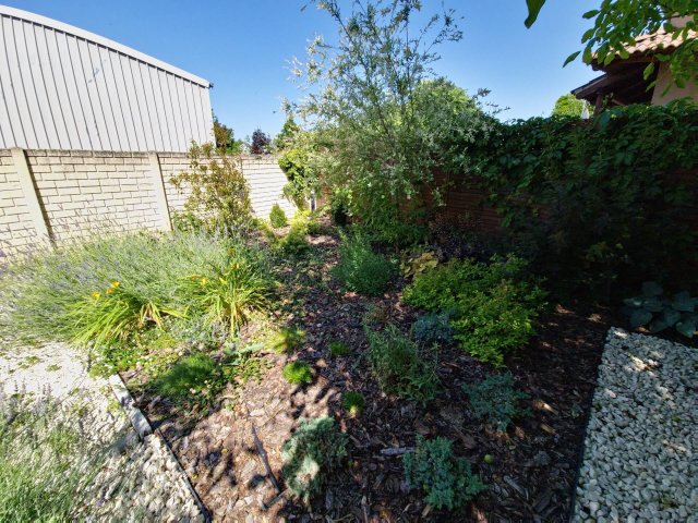 Eladó családi ház, Szigetszentmiklóson 145 M Ft, 5 szobás