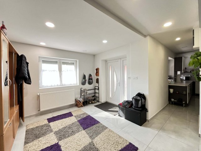 Eladó családi ház, Görcsönyben 81.9 M Ft, 4 szobás