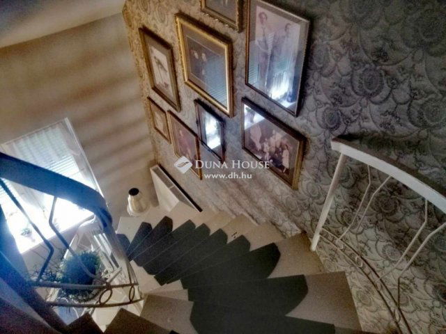 Eladó ikerház, Vasváron 70 M Ft, 4+1 szobás