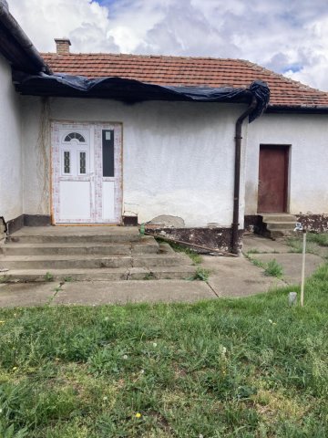 Eladó családi ház, Ebesen 71.99 M Ft, 2 szobás