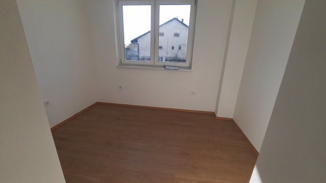 Eladó sorház, Budapesten, XXIII. kerületben, Grassalkovich úton
