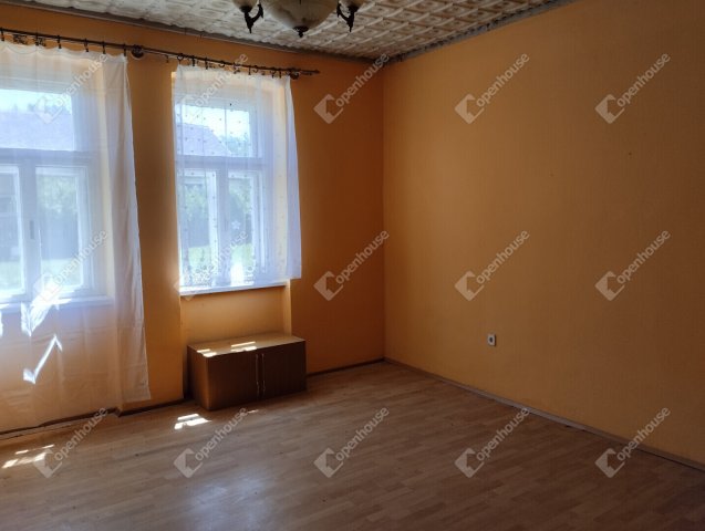 Eladó családi ház, Kemenespálfán 6.9 M Ft, 3 szobás