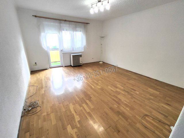 Kiadó téglalakás, albérlet, Mohácson 110 E Ft / hó, 2 szobás