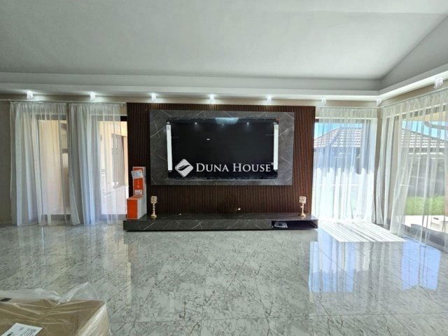 Eladó családi ház, Alsónémediben 229 M Ft, 5 szobás