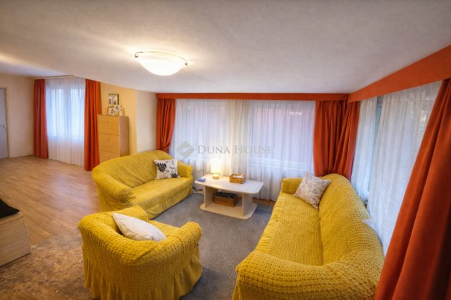 Eladó családi ház, Budapesten, IV. kerületben, Baross utcában