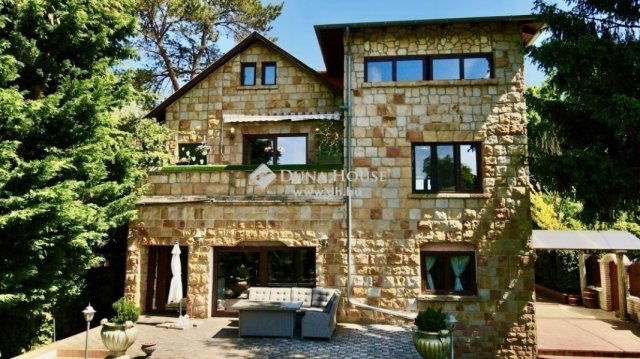 Eladó családi ház, Budapesten, II. kerületben 295 M Ft, 9 szobás