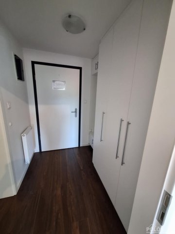 Kiadó téglalakás, albérlet, Béren 225 E Ft / hó, 1+1 szobás