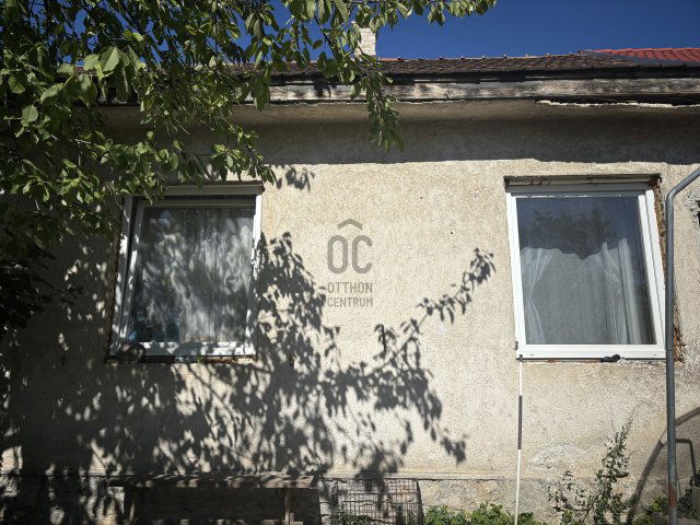 Eladó sorház, Várpalotán 41 M Ft, 2 szobás