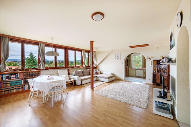 Eladó családi ház, Szentendrén 225 M Ft, 6 szobás