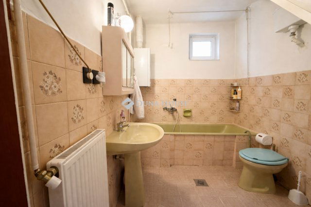 Eladó családi ház, Budapesten, XX. kerületben 85 M Ft, 2 szobás