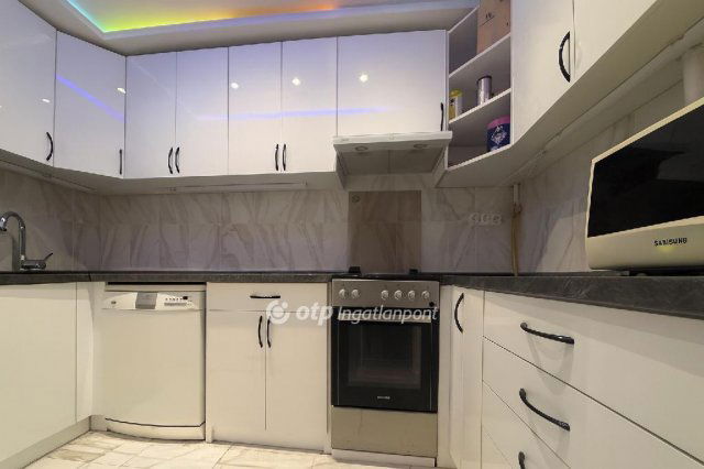 Eladó panellakás, Budapesten, XI. kerületben 83.5 M Ft, 2 szobás