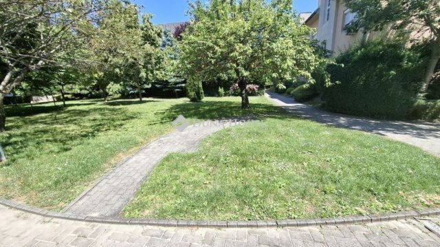Eladó téglalakás, Budapesten, III. kerületben 219 M Ft, 6 szobás