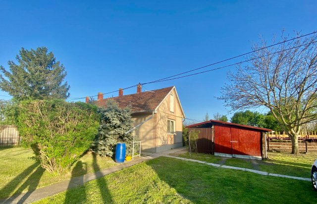 Eladó családi ház, Sarkadon 7.5 M Ft, 2 szobás
