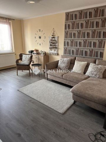 Eladó panellakás, Budapesten, XVII. kerületben 71 M Ft, 3 szobás