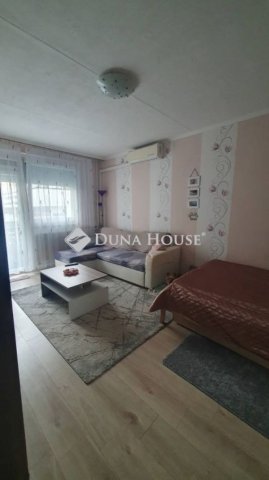 Eladó panellakás, Debrecenben 49 M Ft, 2 szobás